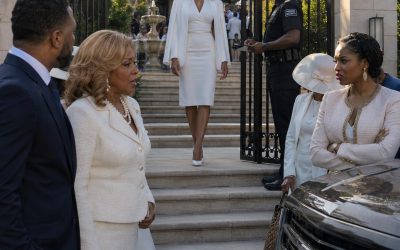 MY EX-MOTHER-IN-LAW BROUGHT 32 RELATIVES TO LAUGH AT MY “POVERTY”—BUT THEY DIDN’T KNOW THE MANSION WAS MINE