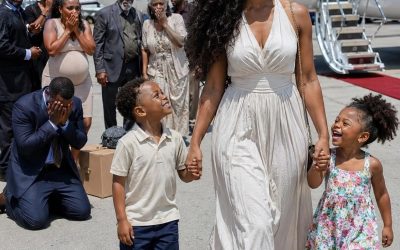 5 minutes after the divorce, I flew abroad with my two kids. Meanwhile, all seven members of my ex-in-law’s family had gathered at the maternity clinic to hear his mistress’s ultrasound results, but the doctor’s words left them stunned.