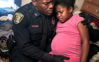 At 2:47 a.m., a little girl called crying: “It hurts… daddy’s baby wants to come out.”